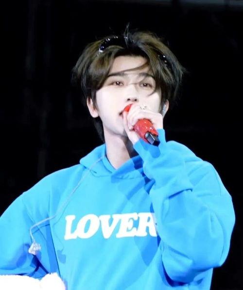 蔡徐坤爆料谈恋爱视频,甜蜜瞬间曝光,揭秘偶像私生活 第2张 蔡徐坤爆料谈恋爱视频,甜蜜瞬间曝光,揭秘偶像私生活 第2张